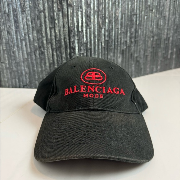 SOLD❣️Authentic Balenciaga BB Mode Cap Baseball Hat in Black & Red - Picture 4 of 12